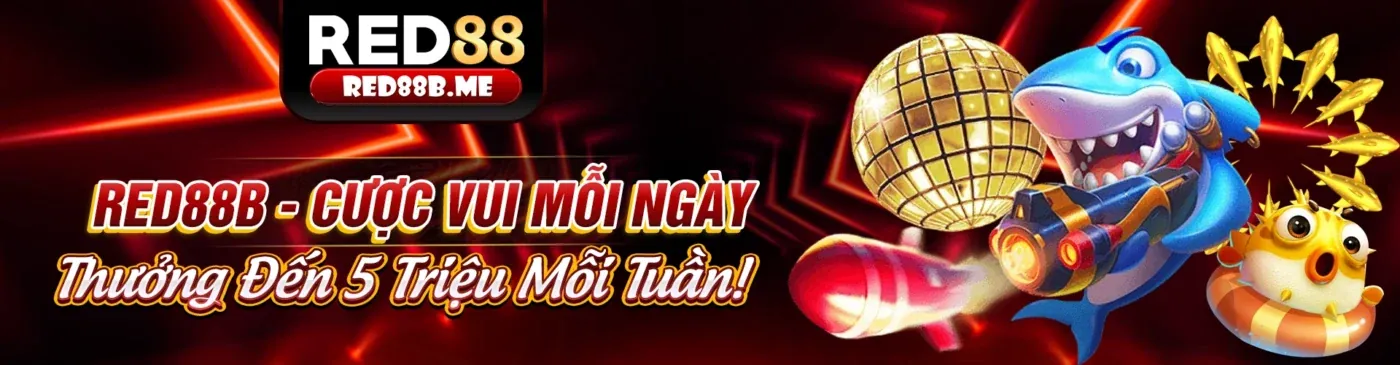 Bàn Baccarat sang trọng với các lá bài và chip cược tại SP8 Casino